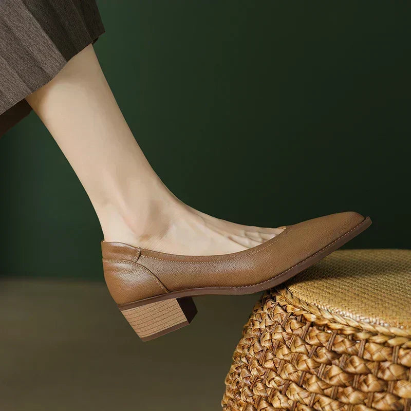 Scarpe Novalisse con tacco medio