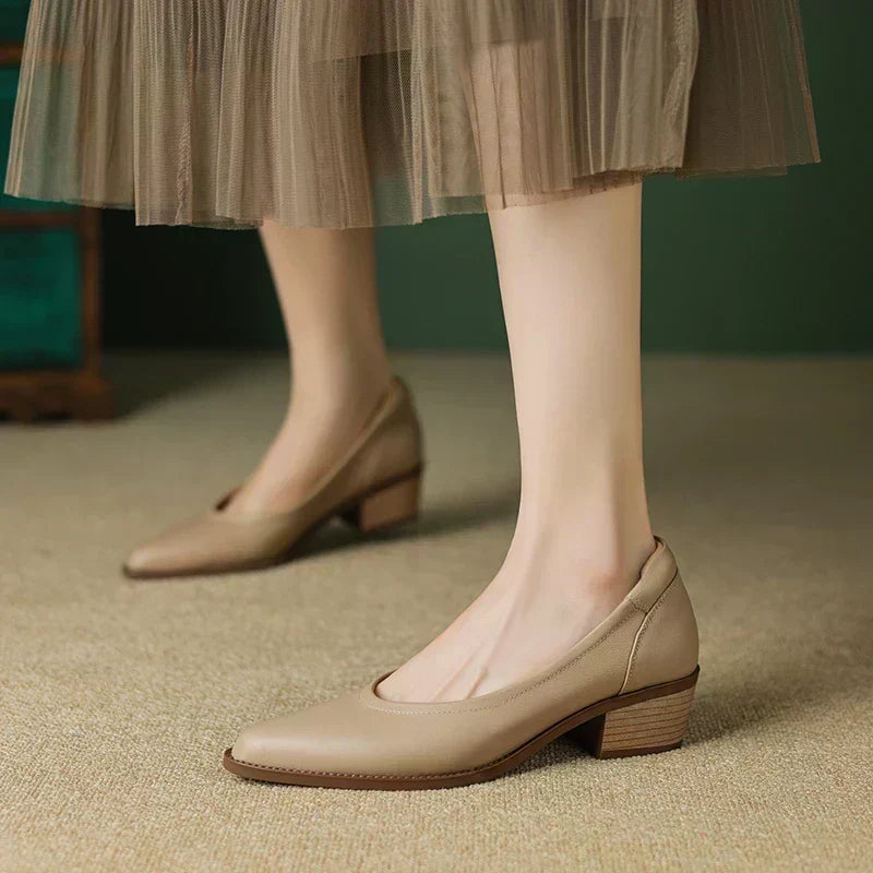 Scarpe Novalisse con tacco medio